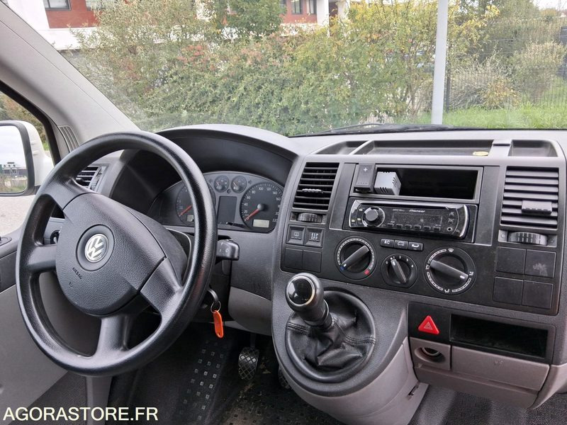 Mini bus / Volkswagen Caravelle - صغيرة, ميكروباص: صور 3 Mini bus / Volkswagen Caravelle - صغيرة, ميكروباص: صور 3