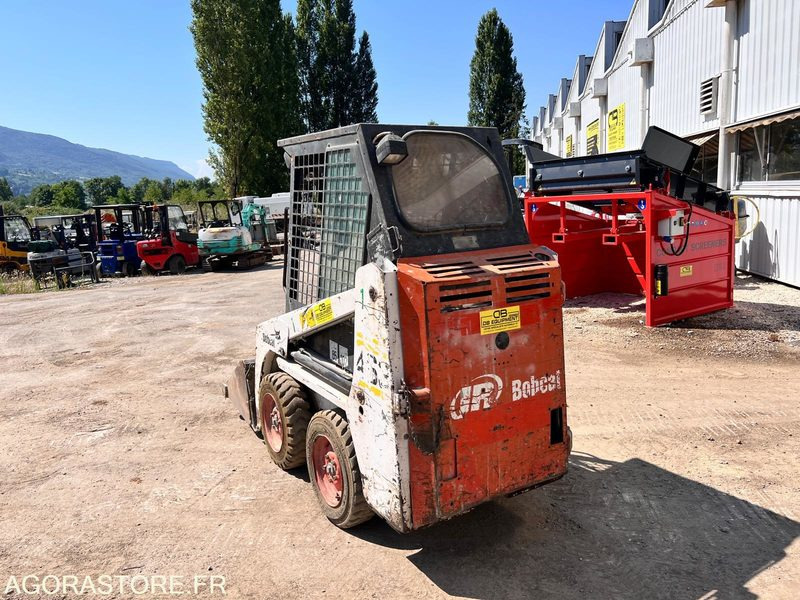 Mini-chargeuse Bobcat 463 - 2001 - 3055 heures - لودر: صور 3 Mini-chargeuse Bobcat 463 - 2001 - 3055 heures - لودر: صور 3