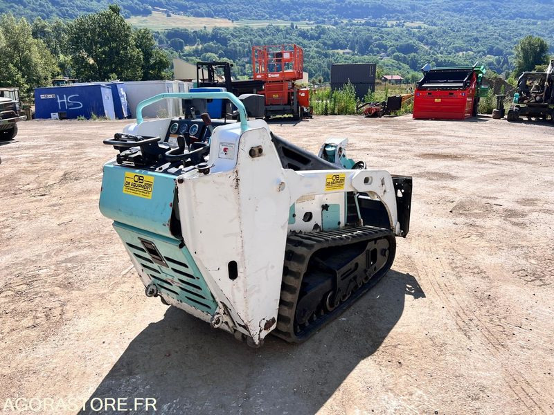 Mini-chargeuseà chenilles Bobcat MT55 - اللودر المجنزر صغير: صور 4 Mini-chargeuseà chenilles Bobcat MT55 - اللودر المجنزر صغير: صور 4