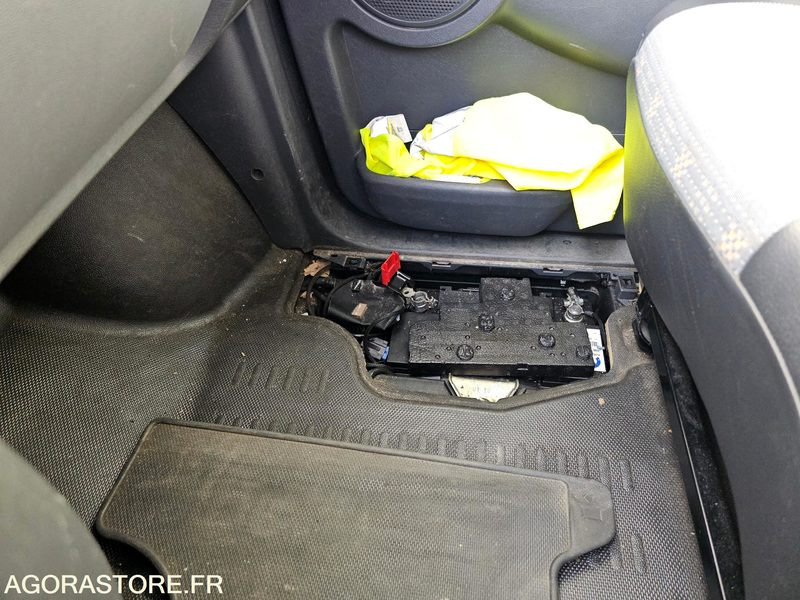 Minibus JUMPY "sans CT" non roulant - صغيرة, ميكروباص: صور 5 Minibus JUMPY "sans CT" non roulant - صغيرة, ميكروباص: صور 5