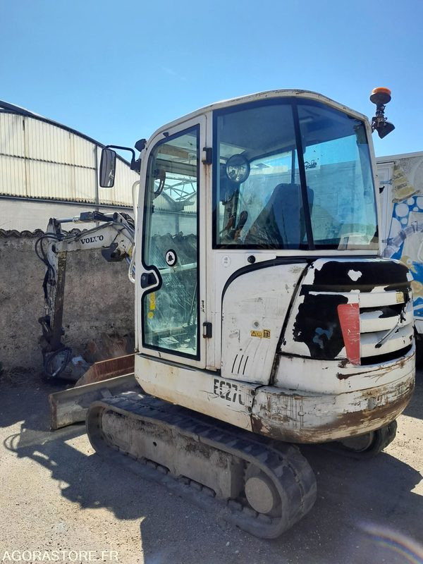 Minipelle Volvo EC27 - حفارة: صور 3 Minipelle Volvo EC27 - حفارة: صور 3