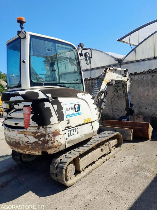 Minipelle Volvo EC27 - حفارة: صور 4 Minipelle Volvo EC27 - حفارة: صور 4
