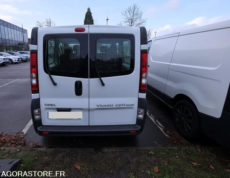 Opel Vivaro Combi 9 places L2H1 -2.0 cdti 120ch - Roulant - صغيرة, ميكروباص: صور 4 Opel Vivaro Combi 9 places L2H1 -2.0 cdti 120ch - Roulant - صغيرة, ميكروباص: صور 4