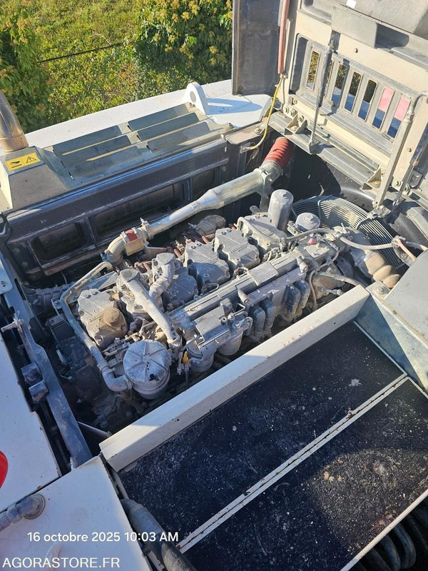 حفارة PELLE A CHENILLE LIEBHERR R946 - 2015 / 10235H (MPC022): صور 17