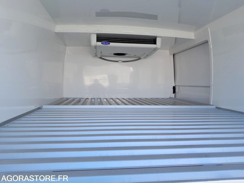PEUGEOT BOXER FRIGORIFIQUE - 2021 - 26748 km - الشاحنات الصغيرة المبردة: صور 5 PEUGEOT BOXER FRIGORIFIQUE - 2021 - 26748 km - الشاحنات الصغيرة المبردة: صور 5