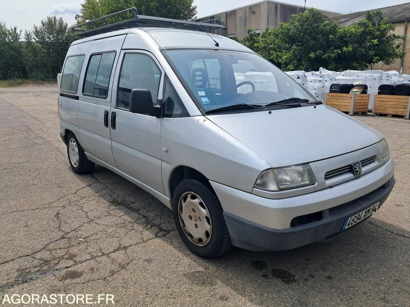 PEUGEOT EXPERT COMBI 8 PLACES - صغيرة, ميكروباص: صور 2 PEUGEOT EXPERT COMBI 8 PLACES - صغيرة, ميكروباص: صور 2