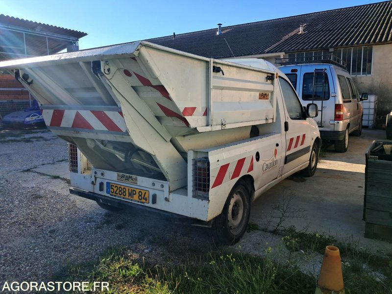 PEUGEOT PARTNER BENNE - فان المدمجة: صور 4 PEUGEOT PARTNER BENNE - فان المدمجة: صور 4
