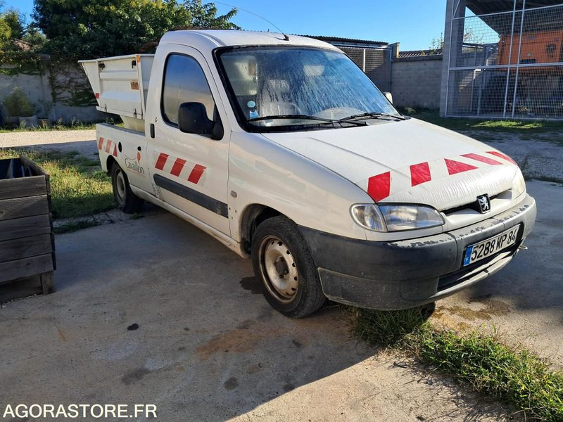 PEUGEOT PARTNER BENNE - فان المدمجة: صور 2 PEUGEOT PARTNER BENNE - فان المدمجة: صور 2