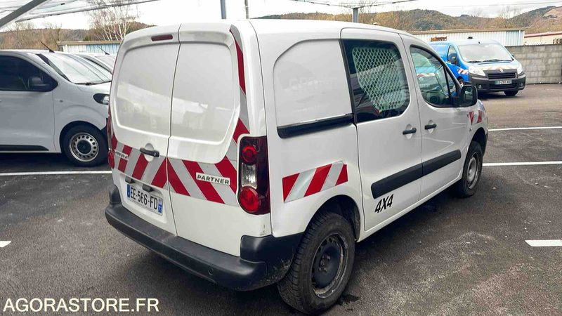 PEUGEOT PARTNER DANGEL - 2016 - 194550KM - EE566FD - فان المدمجة: صور 3 PEUGEOT PARTNER DANGEL - 2016 - 194550KM - EE566FD - فان المدمجة: صور 3