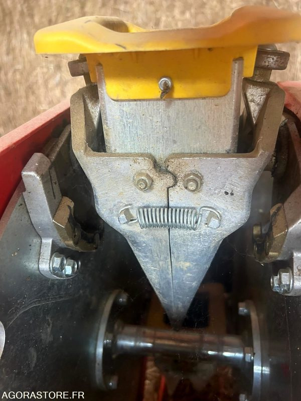 PLANTEUSE CHECCI&MAGLI - 2021 - TRES BON ETAT - الآلات والماكينات الزراعية: صور 5 PLANTEUSE CHECCI&MAGLI - 2021 - TRES BON ETAT - الآلات والماكينات الزراعية: صور 5