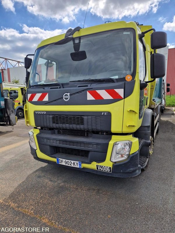 PORTEUR BOM 26T VOLVO GEESINK - 2014 - 154700kms - شاحنة القمامة: صور 1 PORTEUR BOM 26T VOLVO GEESINK - 2014 - 154700kms - شاحنة القمامة: صور 1