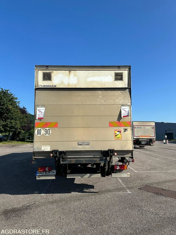 PORTEUR ROUTIER - RENAULT - MIDLUM - 2009 / 307 758 KM - 643 ALN 54 - شاحنة: صور 4 PORTEUR ROUTIER - RENAULT - MIDLUM - 2009 / 307 758 KM - 643 ALN 54 - شاحنة: صور 4
