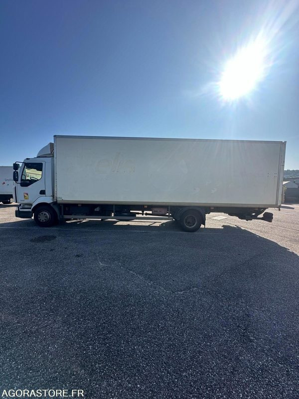 PORTEUR ROUTIER - RENAULT - MIDLUM - 2009 / 307 758 KM - 643 ALN 54 - شاحنة: صور 5 PORTEUR ROUTIER - RENAULT - MIDLUM - 2009 / 307 758 KM - 643 ALN 54 - شاحنة: صور 5