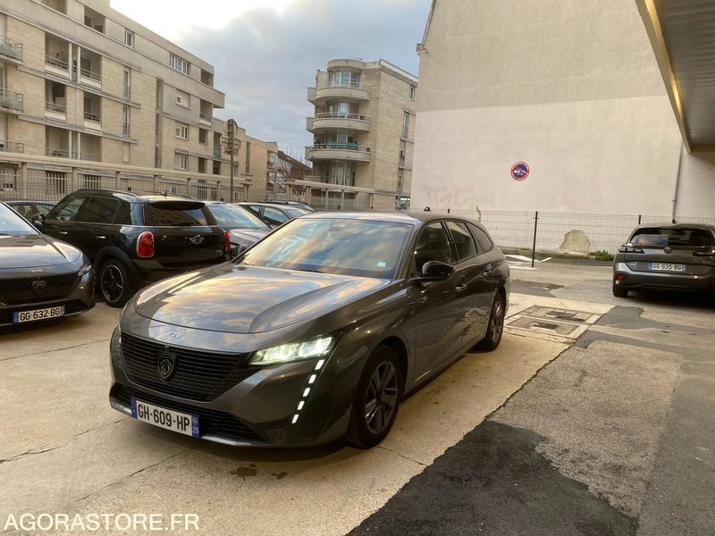 PRIX TTC PEUGEOT 308 III (P5) SW 1.5 BlueHDi 16V EAT8 S&S 130 Boîte automatique - سيارة ستيشن: صور 1 PRIX TTC PEUGEOT 308 III (P5) SW 1.5 BlueHDi 16V EAT8 S&S 130 Boîte automatique - سيارة ستيشن: صور 1