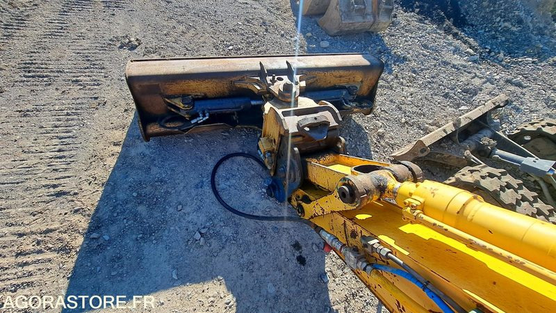 Pelle New Holland E135SR-1ES Diesel 2007 - حفارات زحافة: صور 5 Pelle New Holland E135SR-1ES Diesel 2007 - حفارات زحافة: صور 5