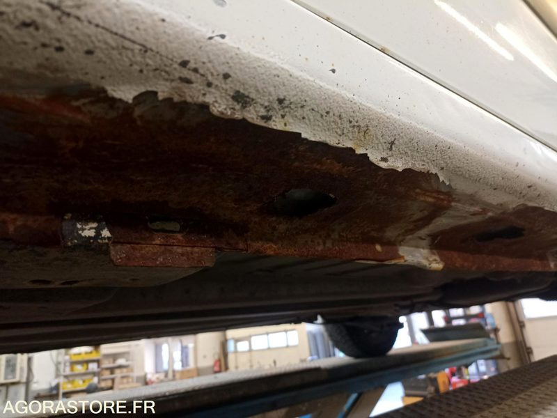 Peugeot Partner (pour pièces) - فان المدمجة: صور 3 Peugeot Partner (pour pièces) - فان المدمجة: صور 3