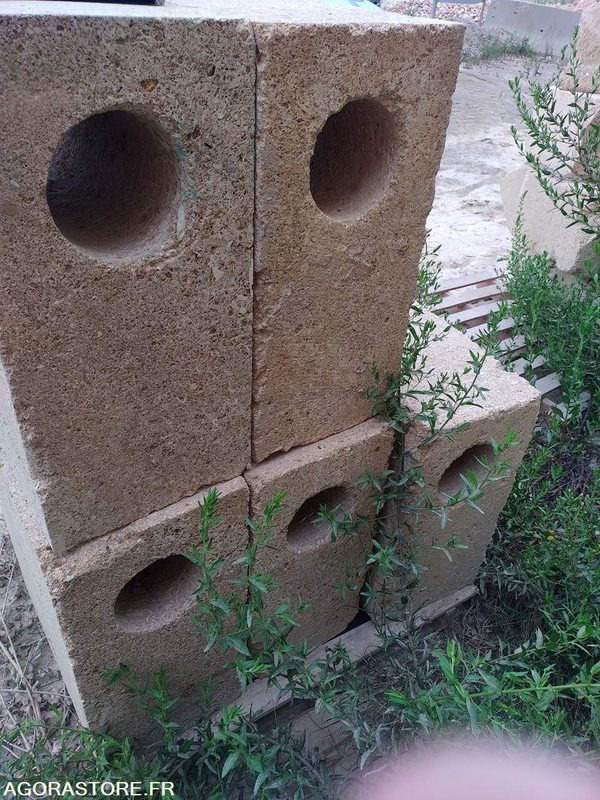 Pierre du Gard - الأدوات والمعدات: صور 2 Pierre du Gard - الأدوات والمعدات: صور 2