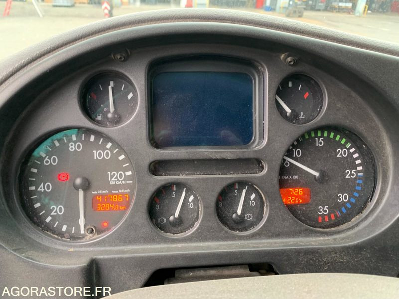 Porteur plateau DAF LF 18.250 - 2004 - 418000 Kms - شاحنة: صور 5 Porteur plateau DAF LF 18.250 - 2004 - 418000 Kms - شاحنة: صور 5