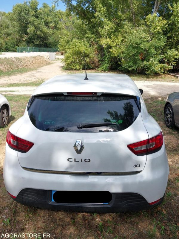 RENAULT CLIO - 133418km - 2014 - سيارة: صور 2 RENAULT CLIO - 133418km - 2014 - سيارة: صور 2