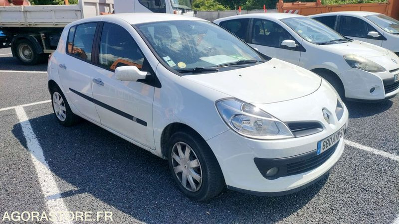 RENAULT CLIO - 2008 - 182854kms - سيارة: صور 2 RENAULT CLIO - 2008 - 182854kms - سيارة: صور 2