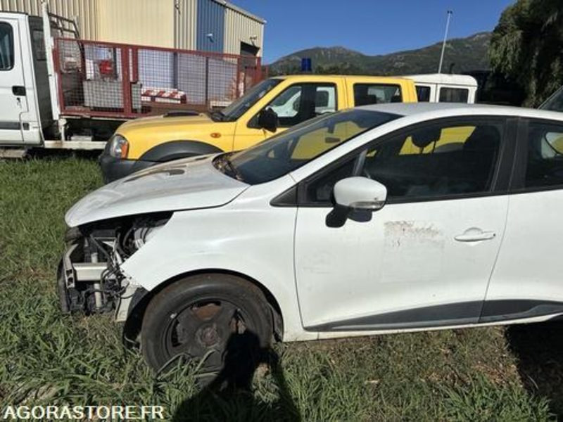 RENAULT CLIO - 2014 - 169502KM - DL008WA - سيارة: صور 3 RENAULT CLIO - 2014 - 169502KM - DL008WA - سيارة: صور 3