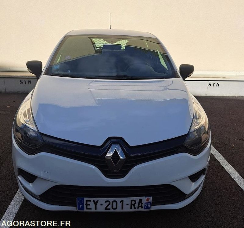 RENAULT - CLIO - 2018 - 79 000 KM - سيارة: صور 1 RENAULT - CLIO - 2018 - 79 000 KM - سيارة: صور 1