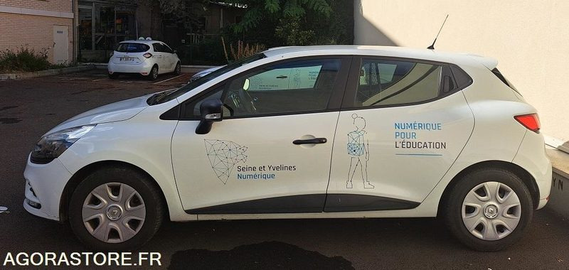 RENAULT - CLIO - 2018 - 79 000 KM - سيارة: صور 3 RENAULT - CLIO - 2018 - 79 000 KM - سيارة: صور 3