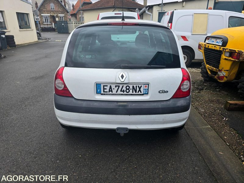 RENAULT CLIO 62515kms - 2004 - سيارة: صور 5 RENAULT CLIO 62515kms - 2004 - سيارة: صور 5