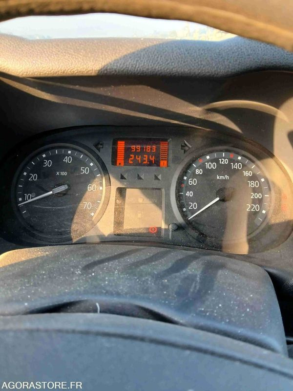 RENAULT CLIO II 1.5 DCI DE 2008 - سيارة: صور 1 RENAULT CLIO II 1.5 DCI DE 2008 - سيارة: صور 1