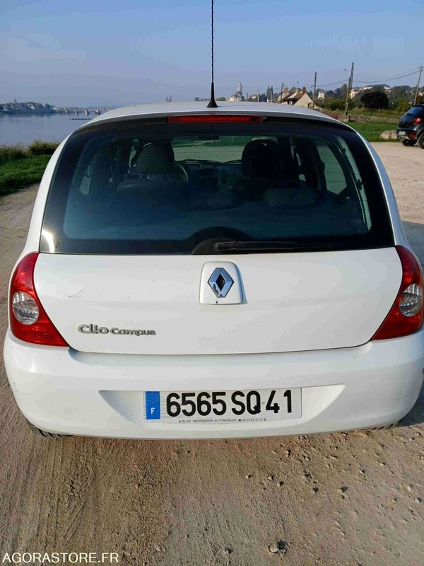 RENAULT CLIO II 1.5 DCI DE 2008 - سيارة: صور 5 RENAULT CLIO II 1.5 DCI DE 2008 - سيارة: صور 5