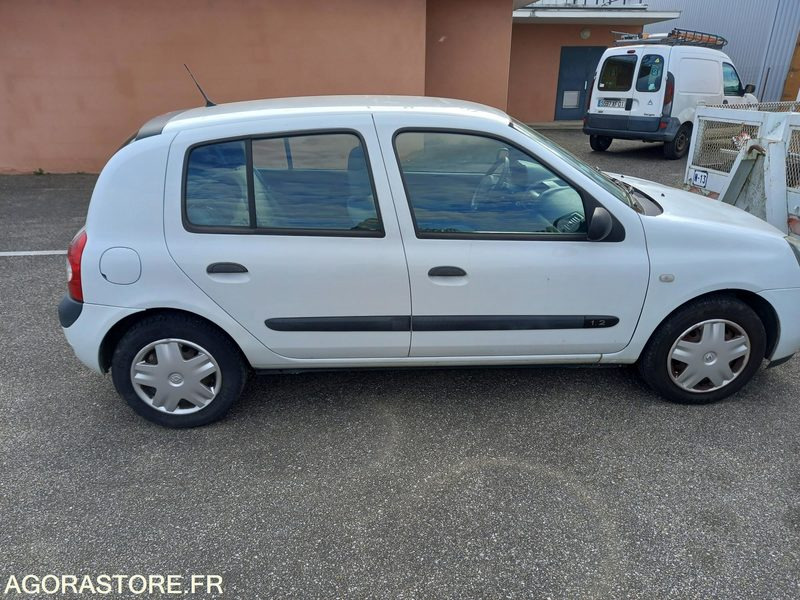 RENAULT CLIO PHASE 2-1.2 I 60CV-2005-ESSENCE-122 018 KMS-5 PORTES-ROULANTE-CT OK - سيارة: صور 3 RENAULT CLIO PHASE 2-1.2 I 60CV-2005-ESSENCE-122 018 KMS-5 PORTES-ROULANTE-CT OK - سيارة: صور 3