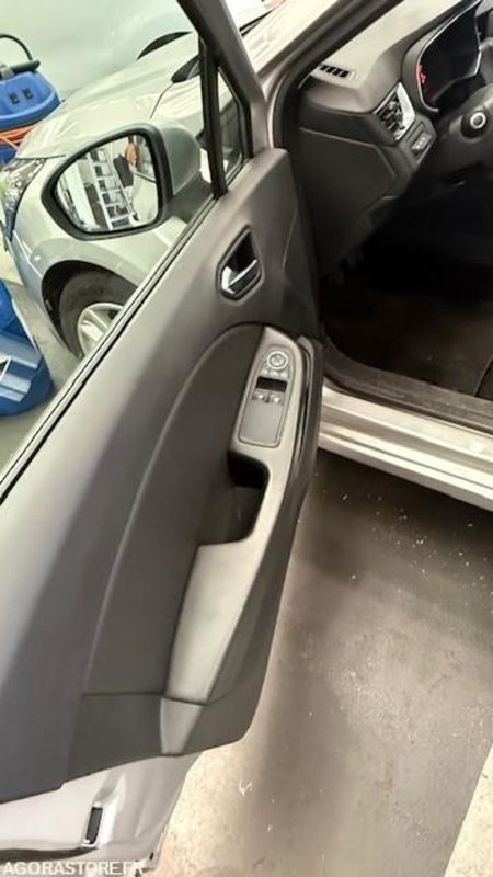 RENAULT CLIO V Diesel - 35000km - 2019 - سيارة: صور 5 RENAULT CLIO V Diesel - 35000km - 2019 - سيارة: صور 5