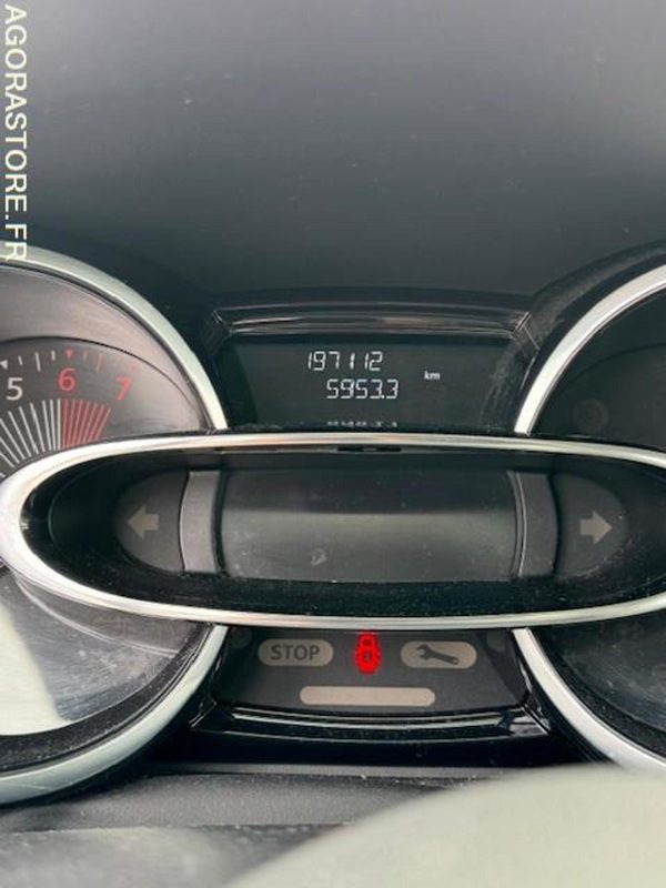RENAULT CLIO - سيارة: صور 4 RENAULT CLIO - سيارة: صور 4