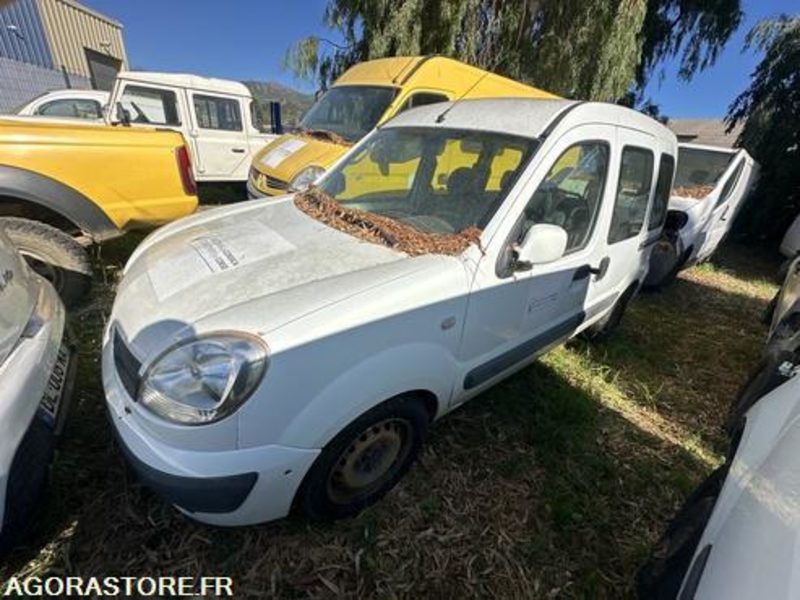 RENAULT KANGOO - 2006 - 286921KM - 3240HJ2B - فان المدمجة: صور 2 RENAULT KANGOO - 2006 - 286921KM - 3240HJ2B - فان المدمجة: صور 2
