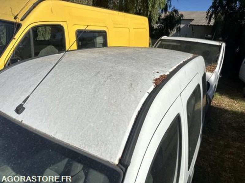 RENAULT KANGOO - 2006 - 286921KM - 3240HJ2B - فان المدمجة: صور 4 RENAULT KANGOO - 2006 - 286921KM - 3240HJ2B - فان المدمجة: صور 4