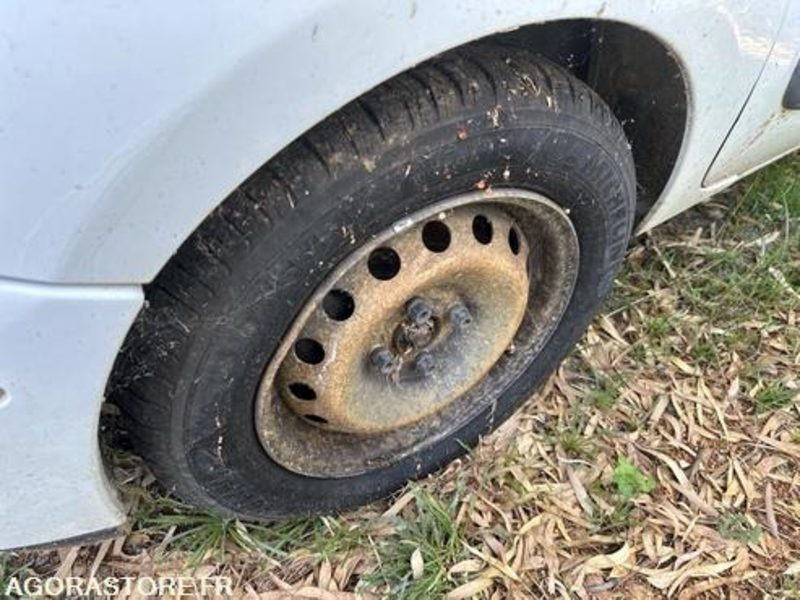 RENAULT KANGOO - 2006 - 286921KM - 3240HJ2B - فان المدمجة: صور 3 RENAULT KANGOO - 2006 - 286921KM - 3240HJ2B - فان المدمجة: صور 3
