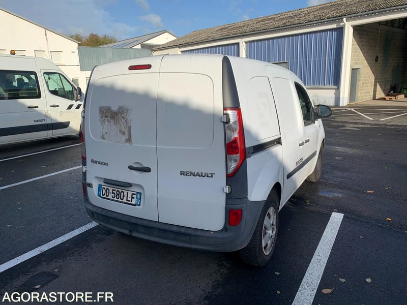 RENAULT KANGOO - 2014  / 279387 Km - فان المدمجة: صور 3 RENAULT KANGOO - 2014  / 279387 Km - فان المدمجة: صور 3