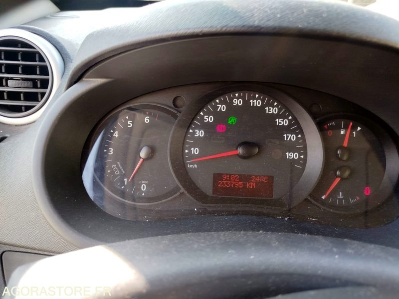 فان المدمجة RENAULT KANGOO - 2018 - 233795 KM: صور 15