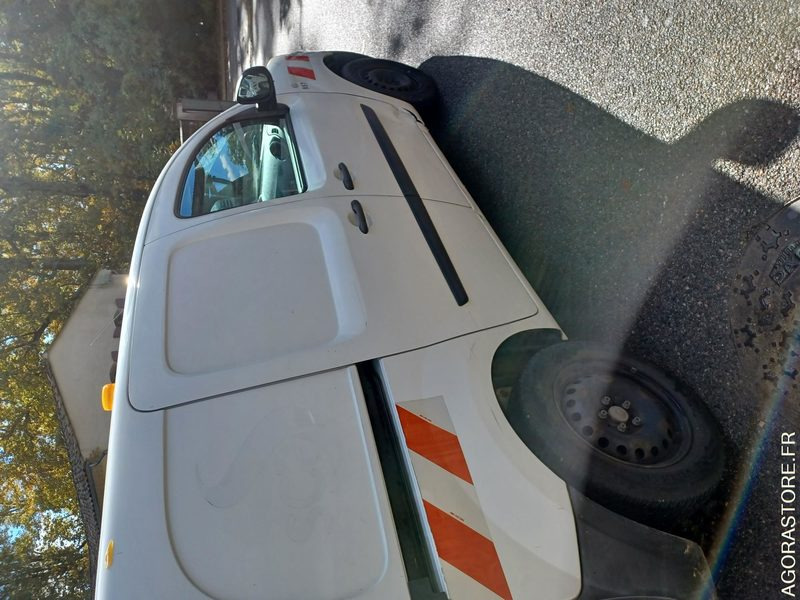 RENAULT KANGOO / REF SCP : 957 - فان: صور 3 RENAULT KANGOO / REF SCP : 957 - فان: صور 3