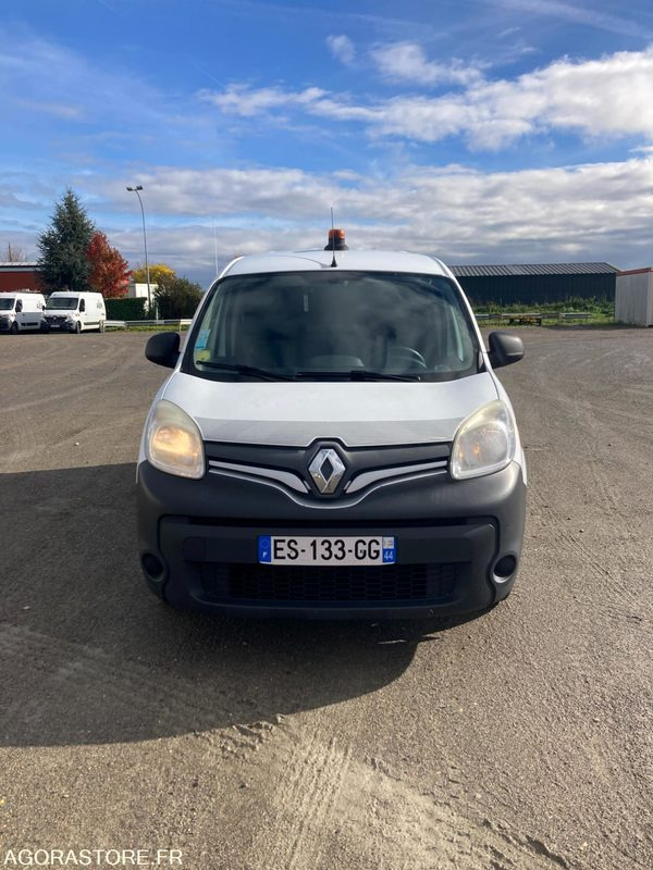 RENAULT KANGOO diesel - Année 2017 - 330 000 km - فان المدمجة: صور 2 RENAULT KANGOO diesel - Année 2017 - 330 000 km - فان المدمجة: صور 2