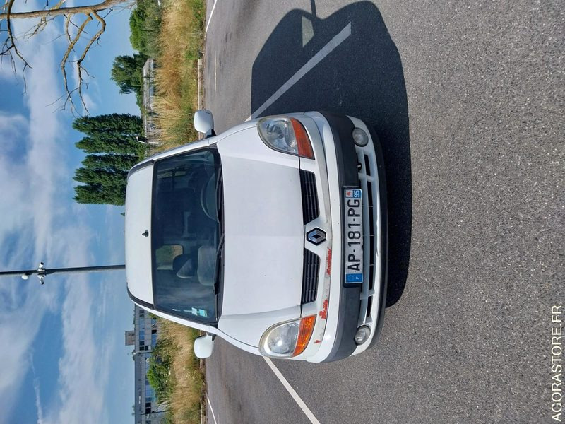 RENAULT Kangoo vitré 2P 2004 (309916Km) ROULANT PRO UNIQUEMENT - فان المدمجة: صور 2 RENAULT Kangoo vitré 2P 2004 (309916Km) ROULANT PRO UNIQUEMENT - فان المدمجة: صور 2