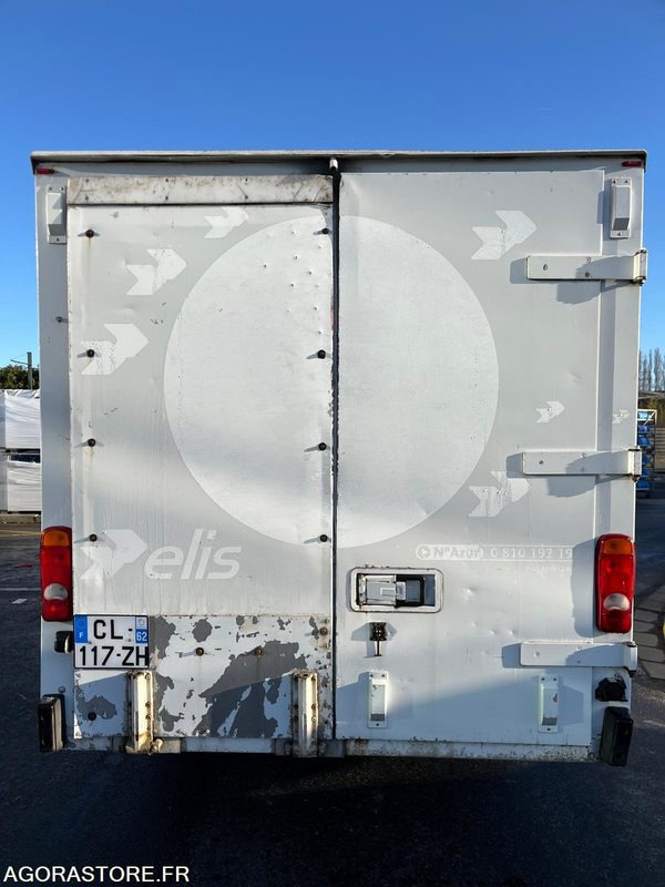 RENAULT - MASTER - 2012 - 364000 kms - Non roulant - فان: صور 3 RENAULT - MASTER - 2012 - 364000 kms - Non roulant - فان: صور 3