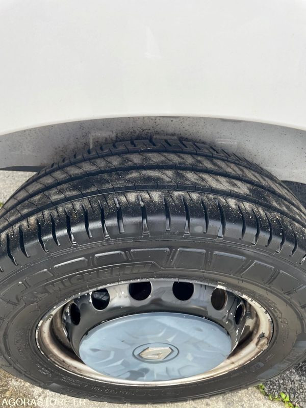 RENAULT MASTER - 2019 / 35366 KM (FM061MP) - فان: صور 5 RENAULT MASTER - 2019 / 35366 KM (FM061MP) - فان: صور 5