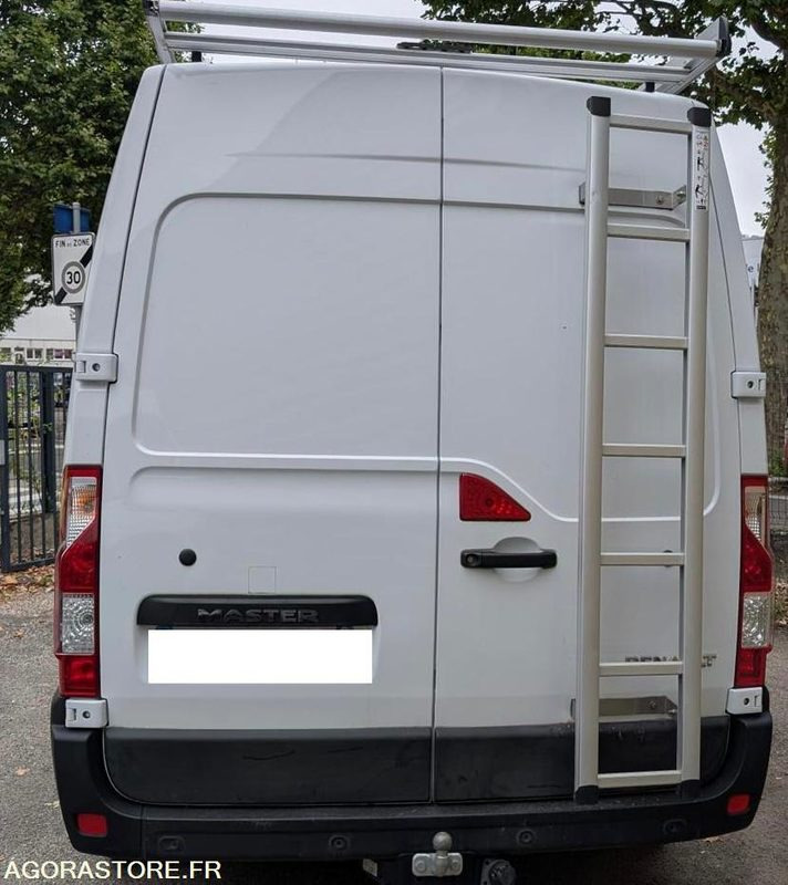 RENAULT MASTER III (2) FOURGON TRACTION F3300 - 23890KM - 2023 - فان: صور 4 RENAULT MASTER III (2) FOURGON TRACTION F3300 - 23890KM - 2023 - فان: صور 4