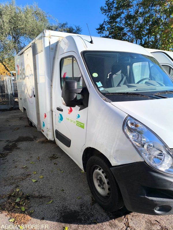 RENAULT MASTER III - 2017 - 239581 Kms - فان: صور 3 RENAULT MASTER III - 2017 - 239581 Kms - فان: صور 3