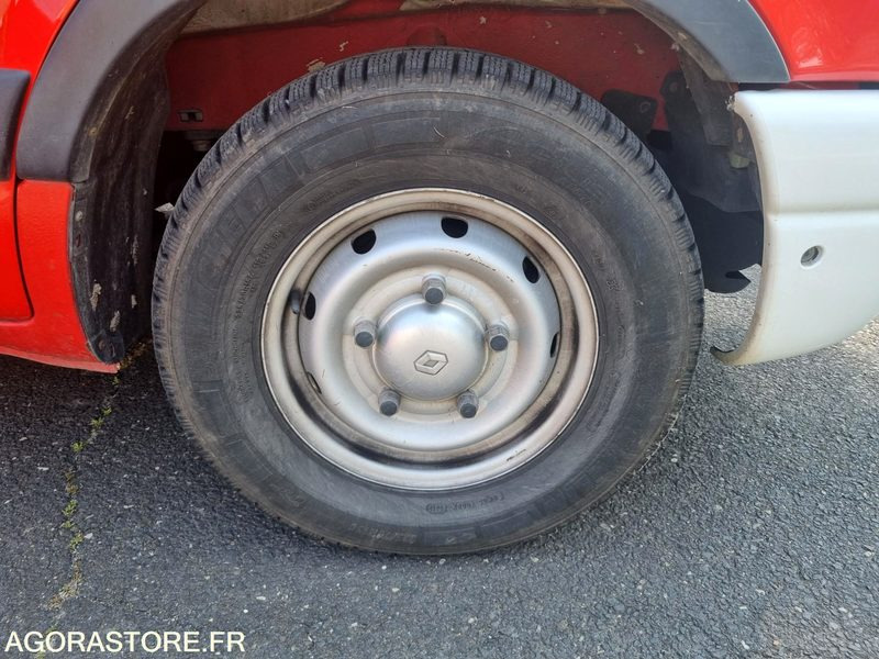 RENAULT MASTER L2H2 - CL 646 AB - 118636 Kms - فان: صور 5 RENAULT MASTER L2H2 - CL 646 AB - 118636 Kms - فان: صور 5