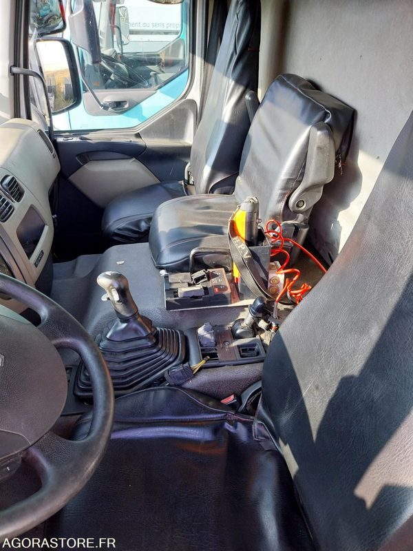 RENAULT PREMIUM 380-26 / 2010 / 475 190 km - الشاسيه شاحنة: صور 5 RENAULT PREMIUM 380-26 / 2010 / 475 190 km - الشاسيه شاحنة: صور 5