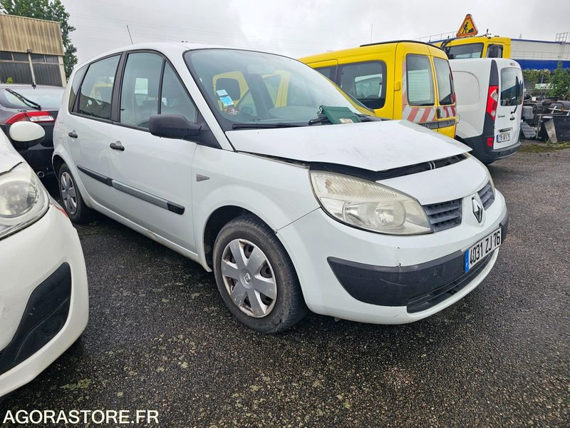 RENAULT SCENIC - 2003 - 258289km - 4031ZJ76 - سيارة: صور 2 RENAULT SCENIC - 2003 - 258289km - 4031ZJ76 - سيارة: صور 2
