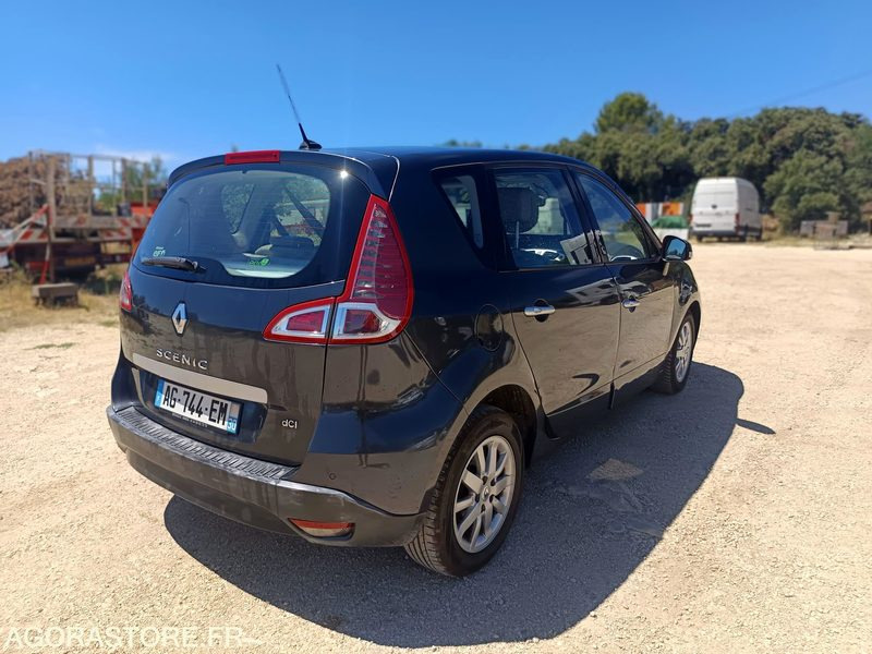 RENAULT SCENIC III 1.5 DCI 110CV - 2009 - 155000KMS - سيارة: صور 5 RENAULT SCENIC III 1.5 DCI 110CV - 2009 - 155000KMS - سيارة: صور 5