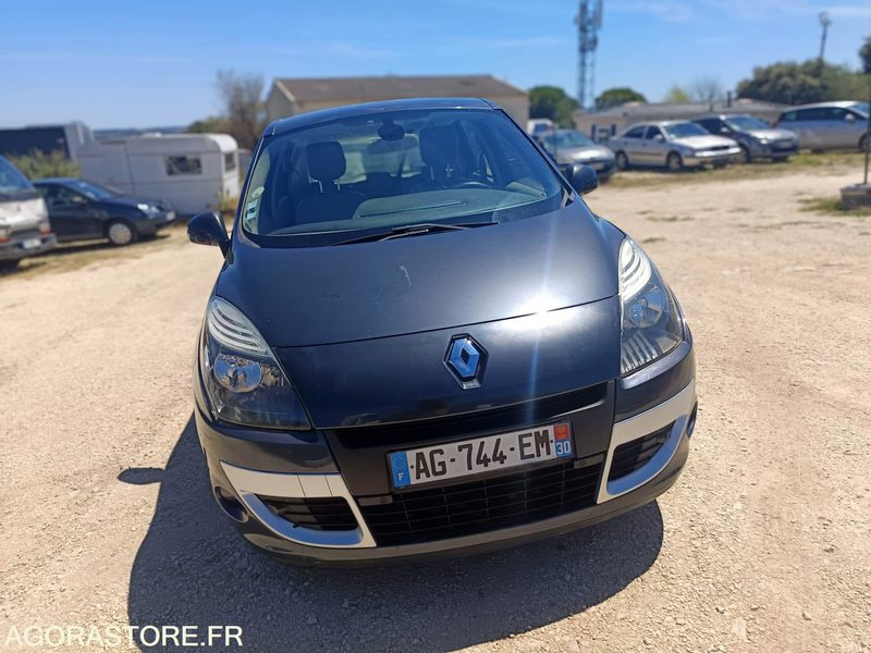 RENAULT SCENIC III 1.5 DCI 110CV - 2009 - 155000KMS - سيارة: صور 3 RENAULT SCENIC III 1.5 DCI 110CV - 2009 - 155000KMS - سيارة: صور 3